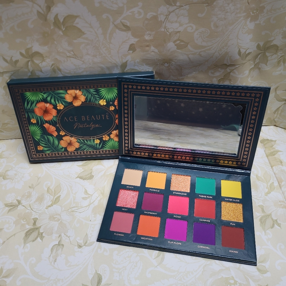 Ace Beaute Nostalgia Palette, NIB